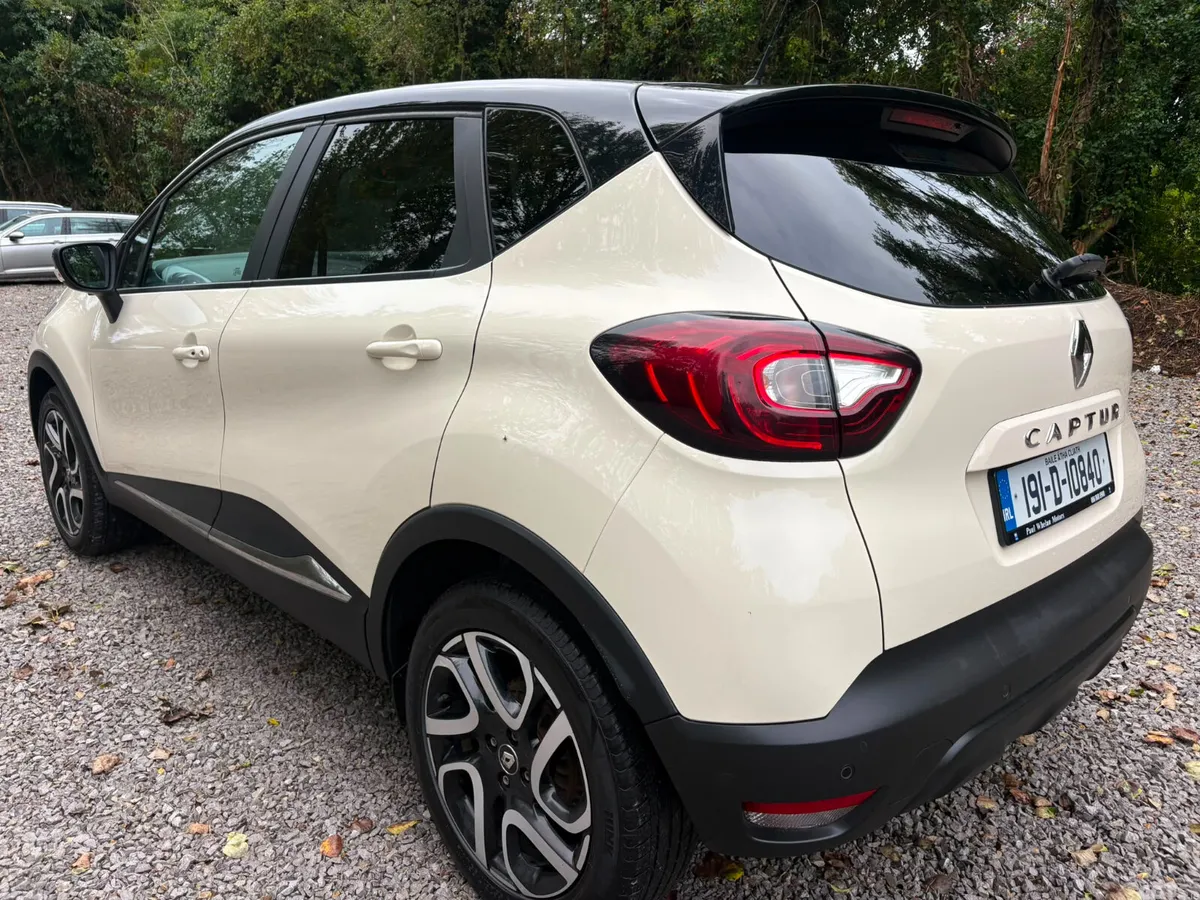 Renault Captur Hatchback, Petrol, 2019, White