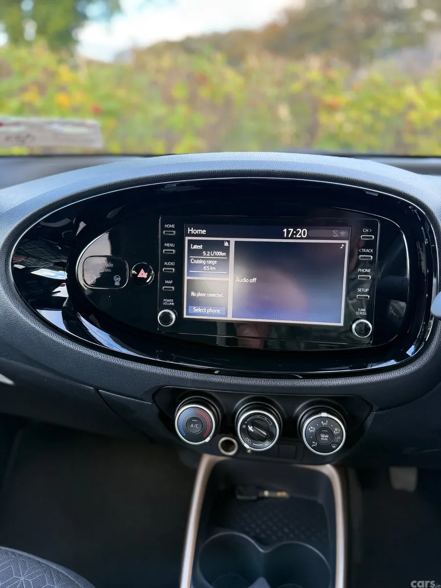 Toyota Aygo Hatchback, Petrol, 2022, Brown