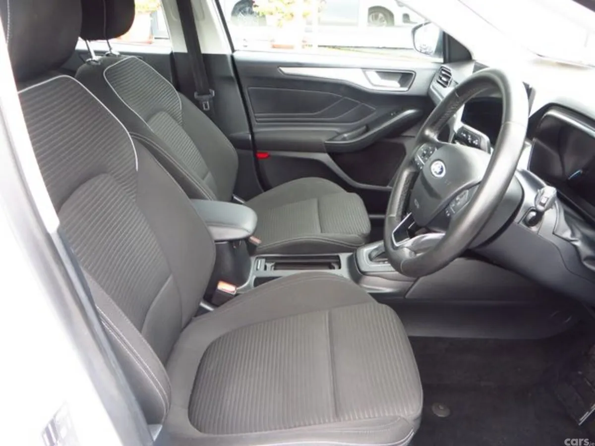 Ford Focus Hatchback, Petrol Hybrid, 2023, White