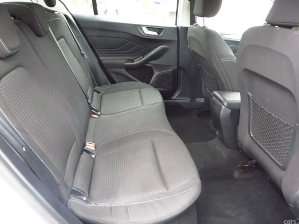 Ford Focus Hatchback, Petrol Hybrid, 2023, White