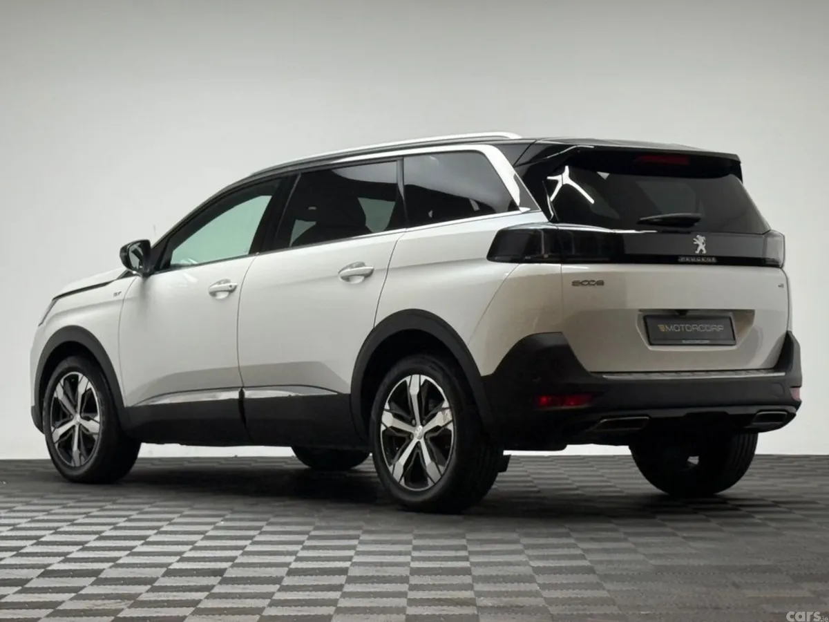 Peugeot 5008 MPV, Petrol, 2021, White