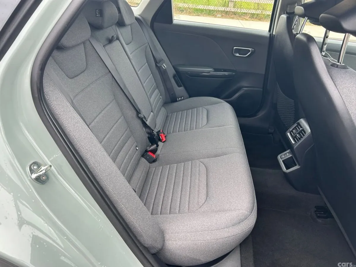 Kia K4 Hatchback, Petrol Hybrid, 2026, Green