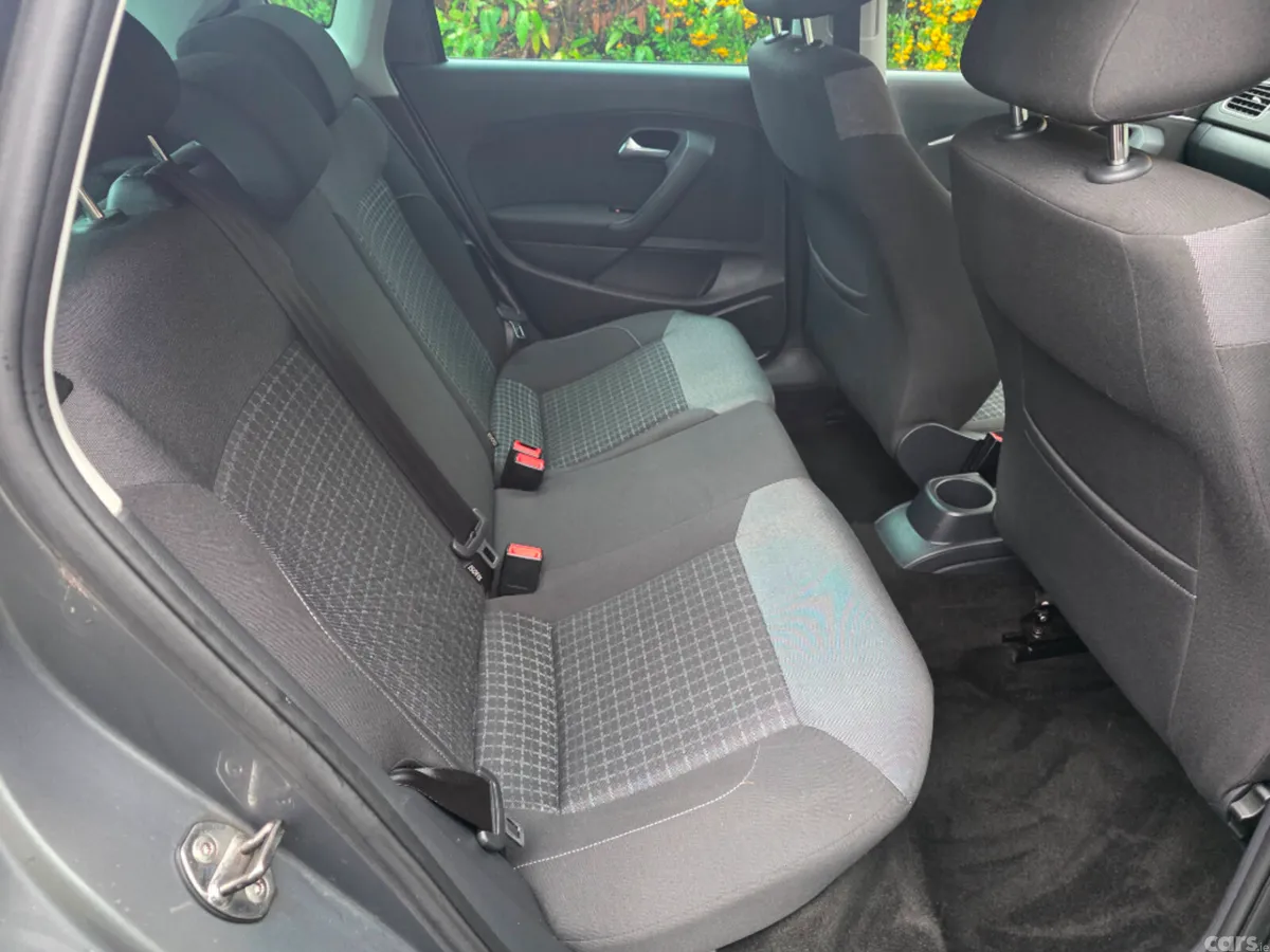 Volkswagen Polo Hatchback, Petrol, 2016, Grey