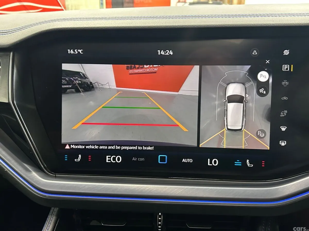 Volkswagen Touareg Estate, Petrol Plug-in Hybrid, 2025, Blue