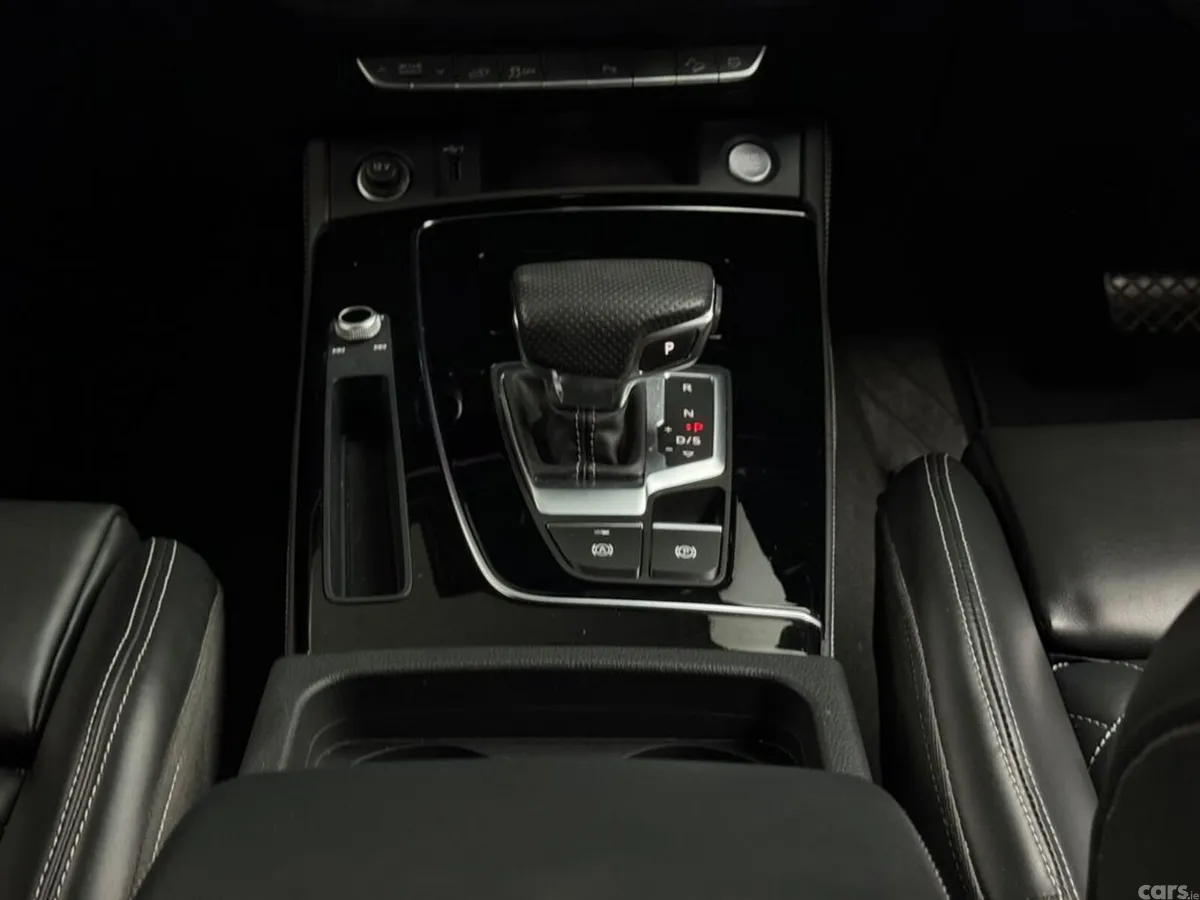 Audi Q5 SUV, Petrol Plug-in Hybrid, 2023, Black