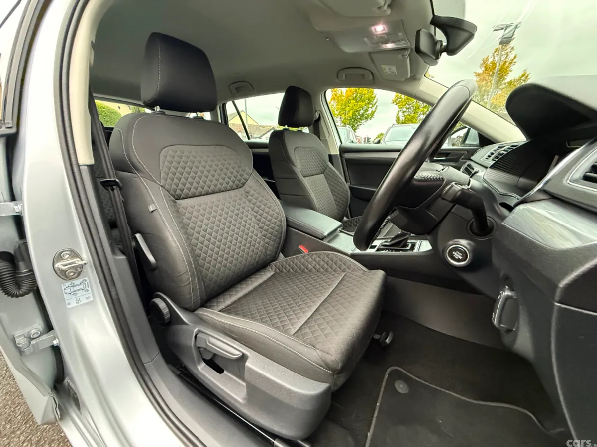 Skoda Superb Estate, Diesel, 2023, Grey