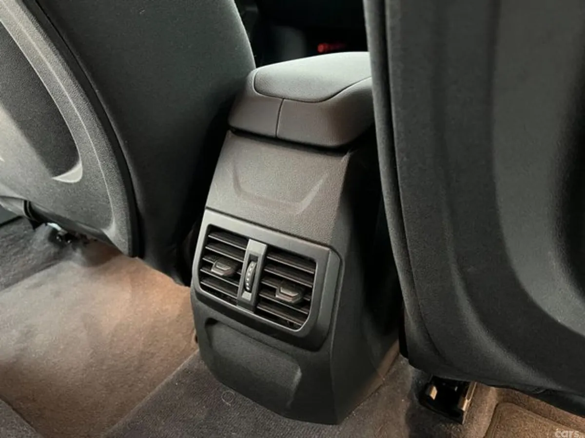 BMW 1-Series Hatchback, Diesel, 2023, White