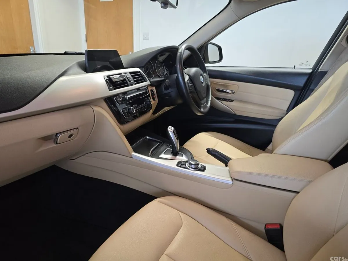 BMW 3-Series Saloon, Diesel, 2017, Grey