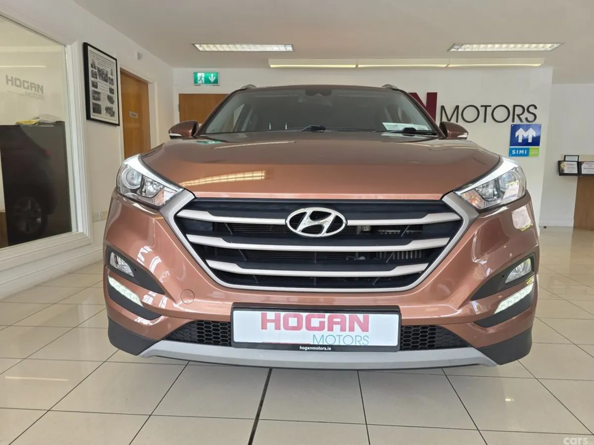Hyundai Tucson SUV, Diesel, 2017, Brown