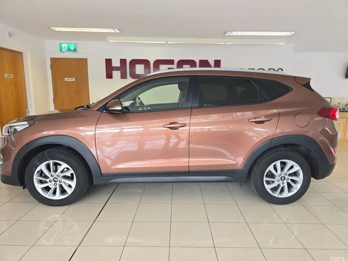 Hyundai Tucson SUV, Diesel, 2017, Brown