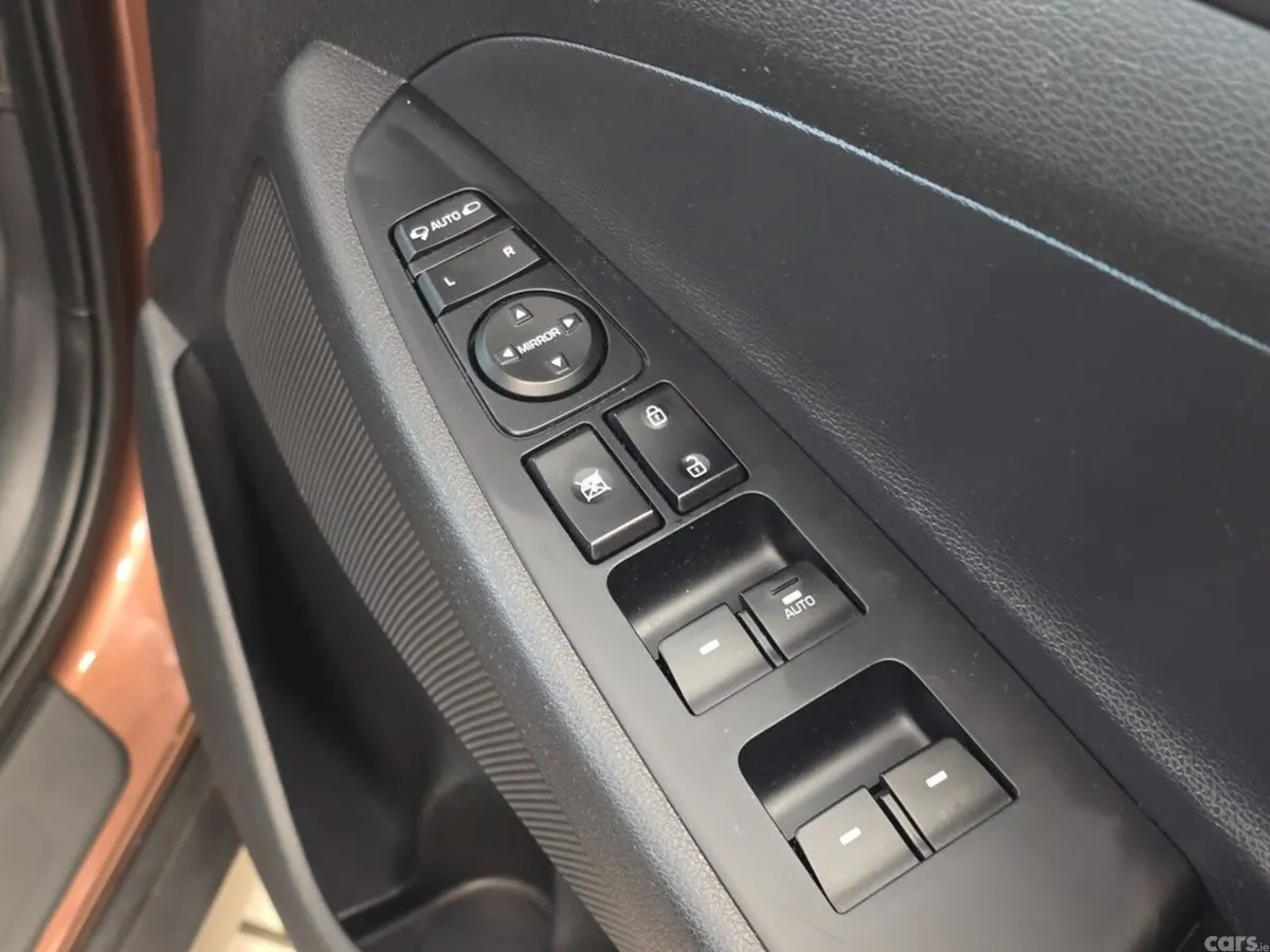 Hyundai Tucson SUV, Diesel, 2017, Brown