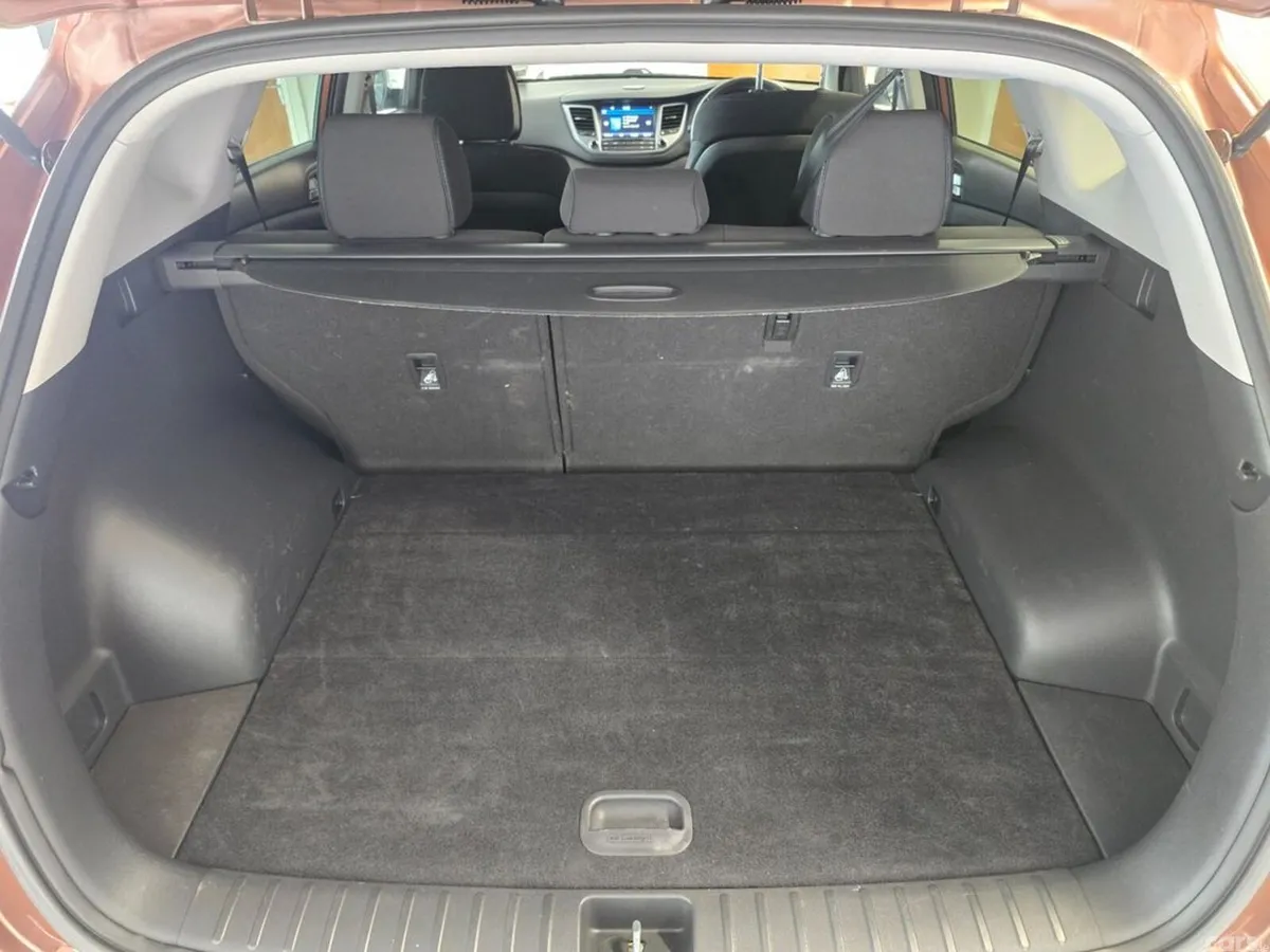 Hyundai Tucson SUV, Diesel, 2017, Brown