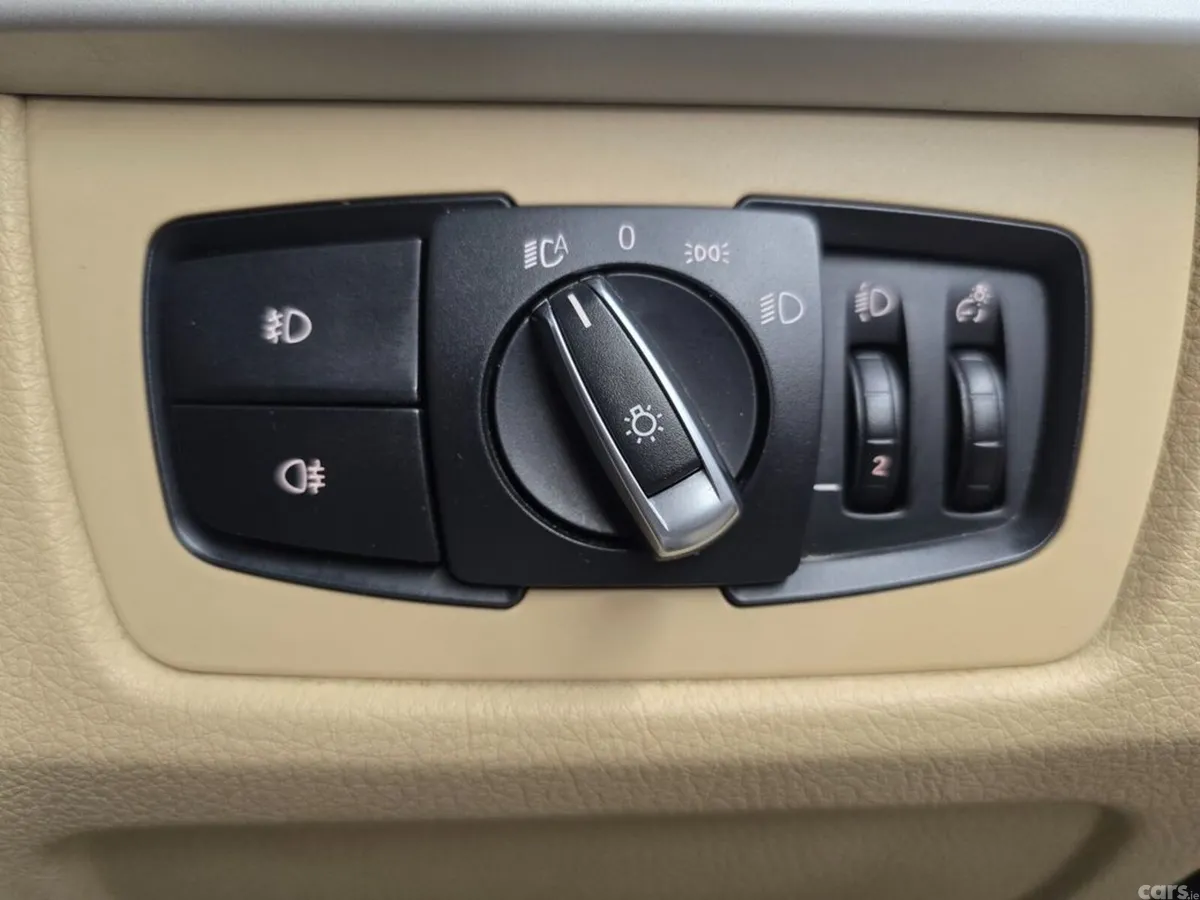 BMW 3-Series Saloon, Diesel, 2017, Grey