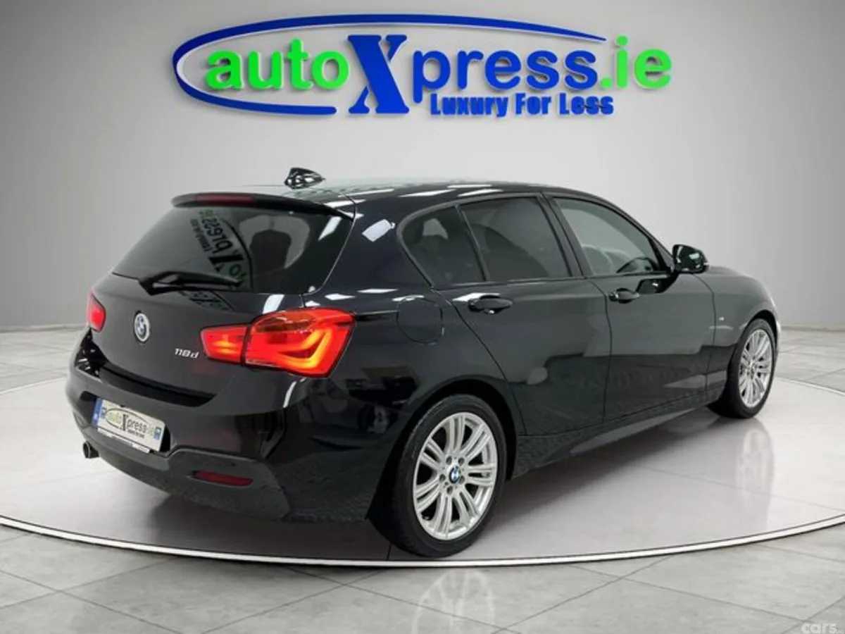 BMW 1-Series Hatchback, Diesel, 2017, Black