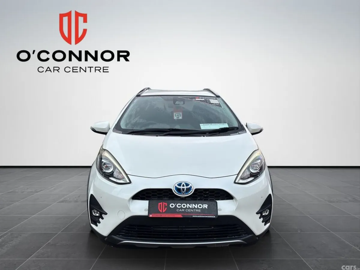 Toyota Aqua Hatchback, Petrol Hybrid, 2018, White
