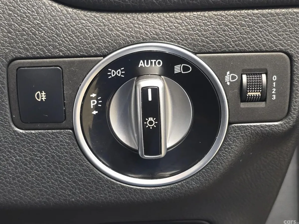 Mercedes-Benz CLA Saloon, Diesel, 2015, Black
