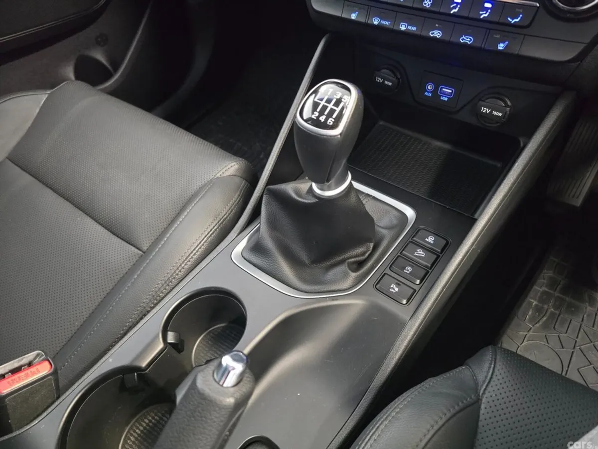 Hyundai Tucson MPV, Diesel, 2019, Beige