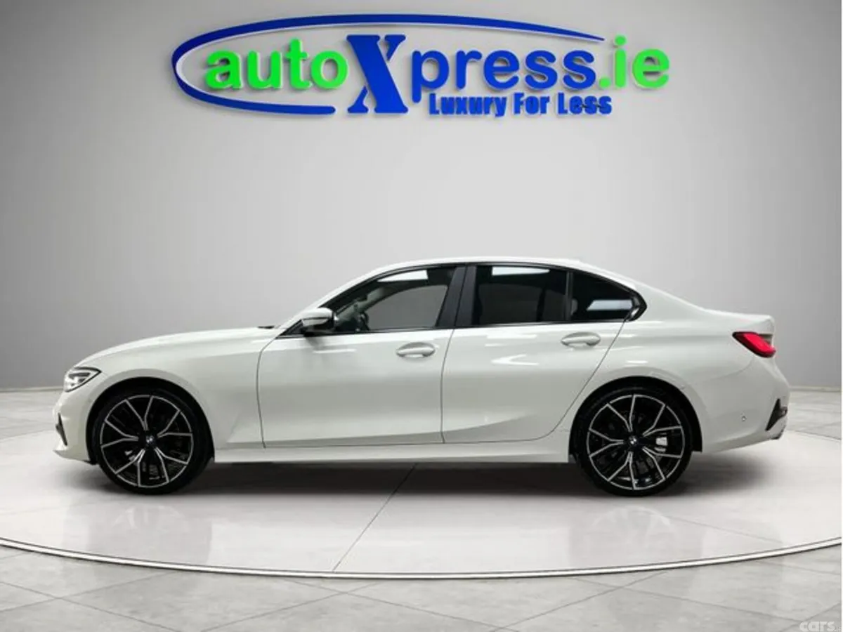 BMW 3-Series Saloon, Diesel, 2019, White