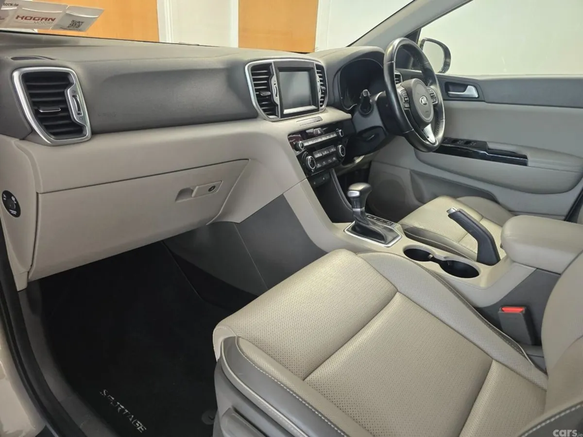 Kia Sportage MPV, Diesel, 2018, Grey