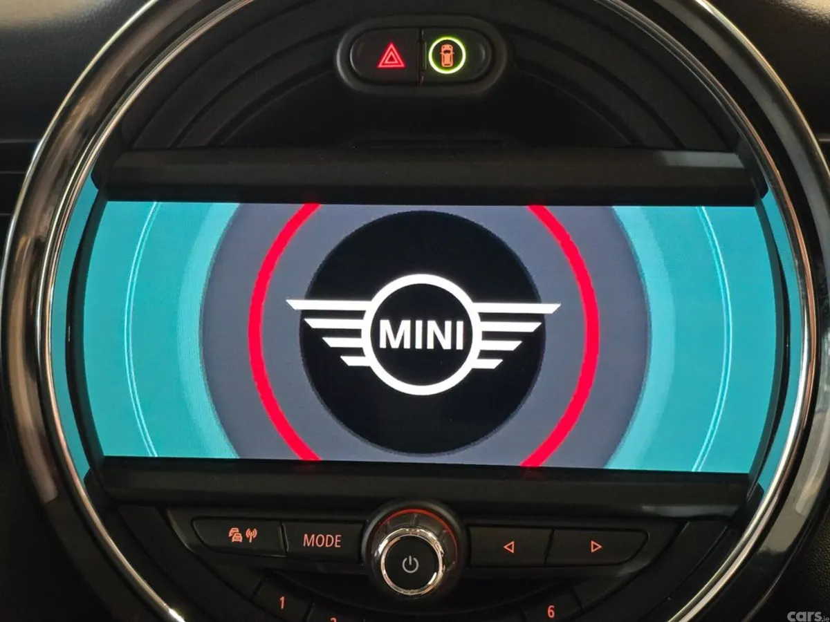 Mini Cooper Hatchback, Diesel, 2021, Black