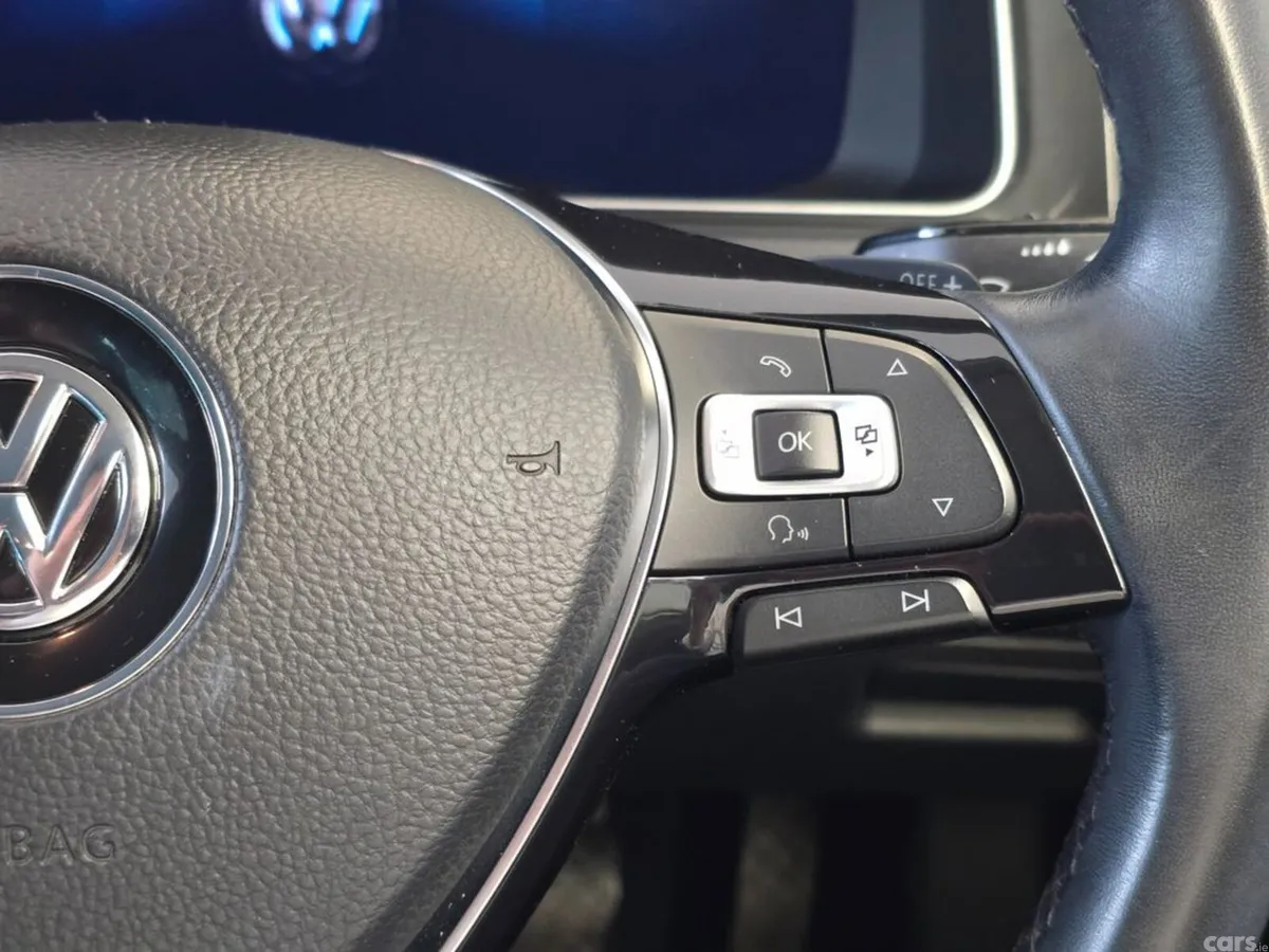 Volkswagen Golf Hatchback, Petrol, 2018, White
