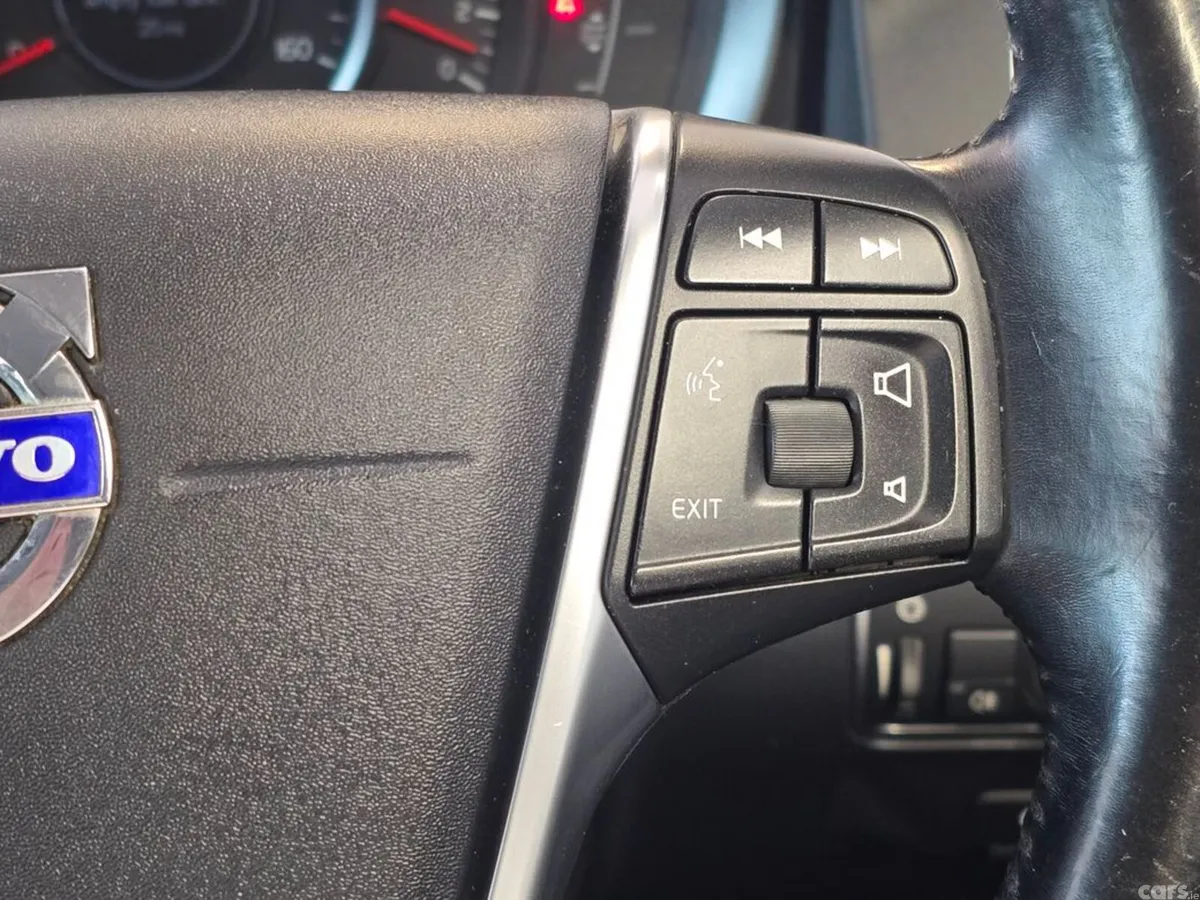 Volvo XC60 Estate, Diesel, 2014, Brown