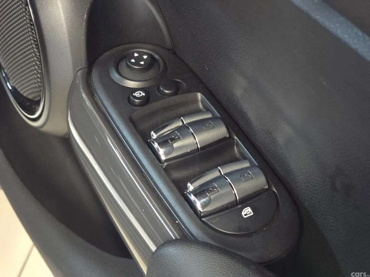 Mini Cooper Hatchback, Diesel, 2021, Black