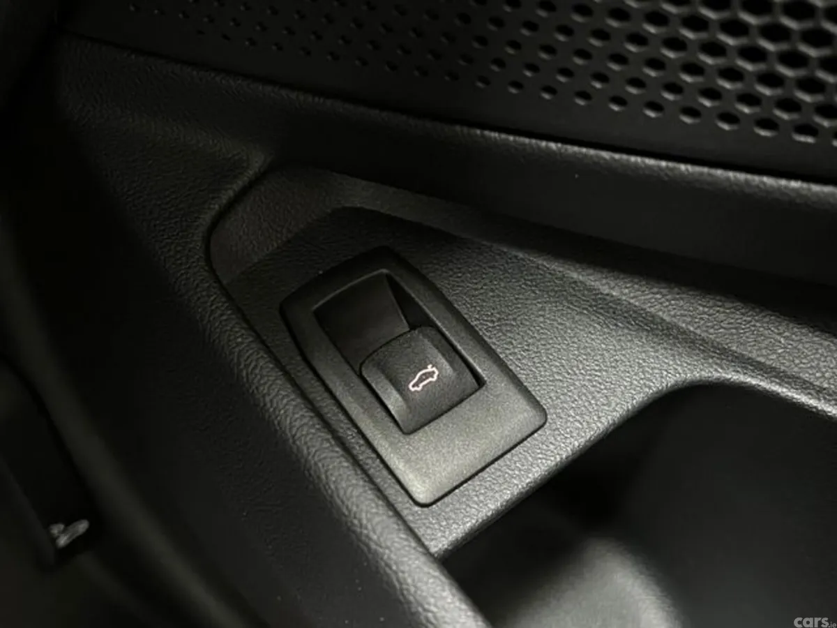 BMW 3-Series Saloon, Diesel, 2019, White
