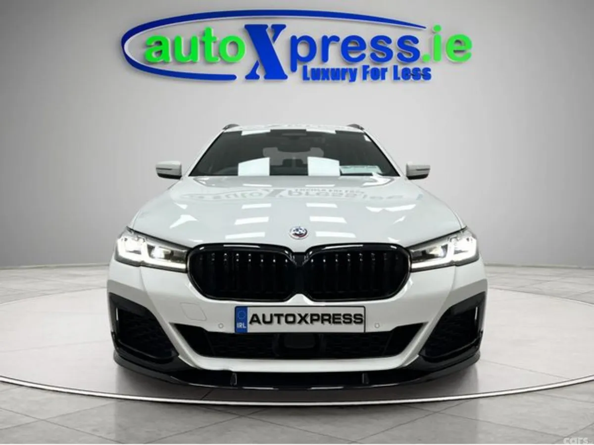 BMW 5-Series Estate, Diesel, 2022, White