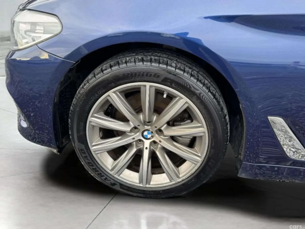 BMW 5-Series Saloon, Diesel, 2017, Blue