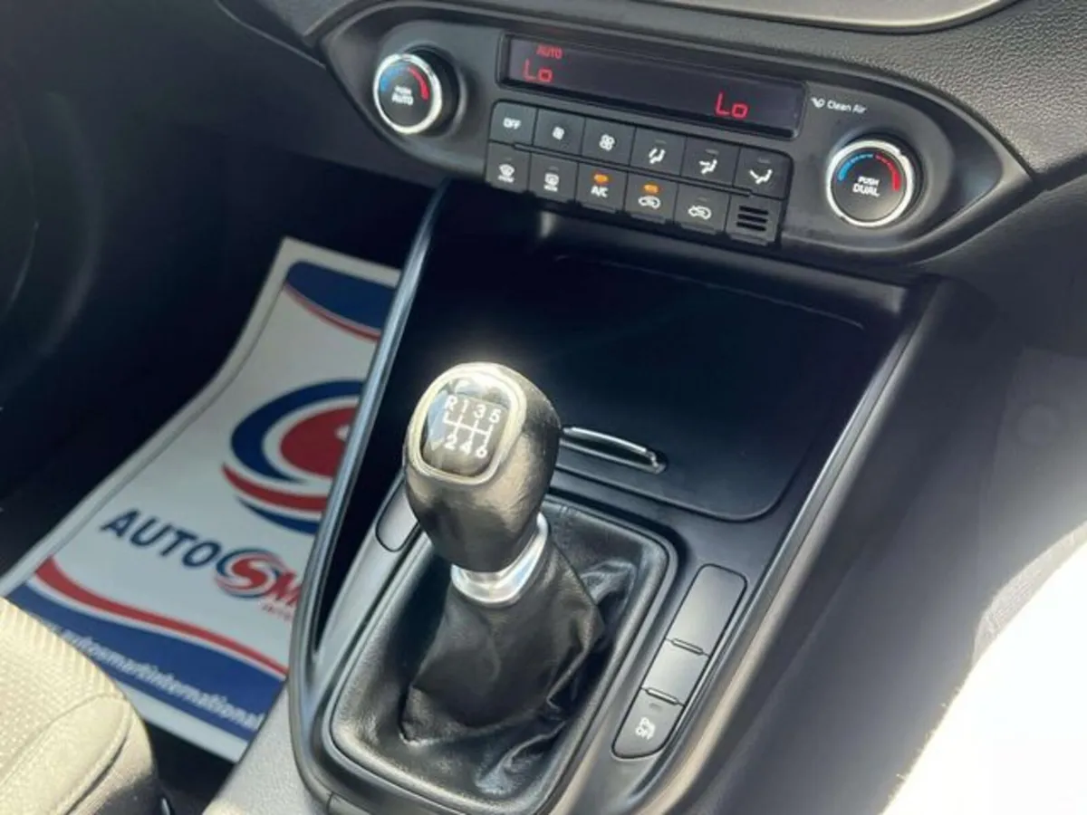 Kia Carens Estate, Diesel, 2014, Silver
