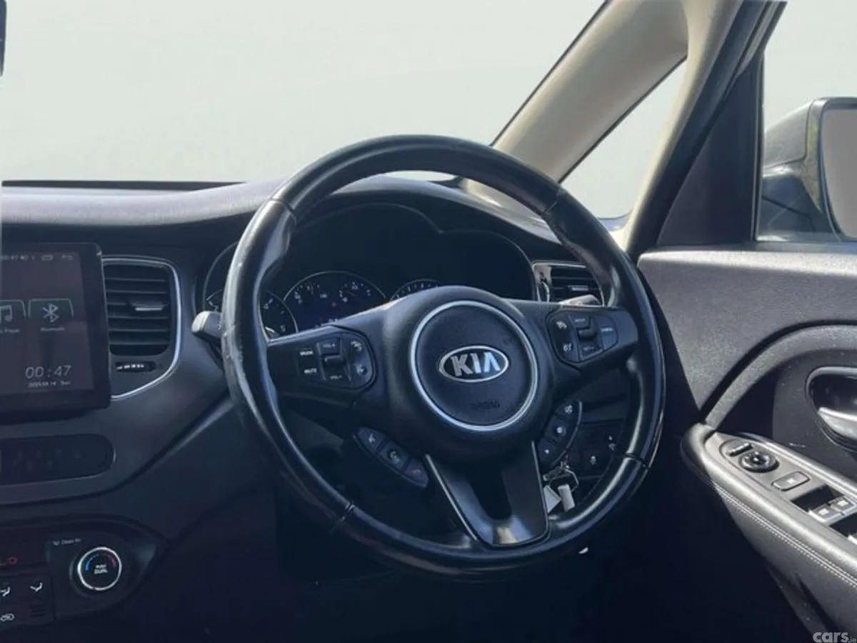 Kia Carens Estate, Diesel, 2014, Silver