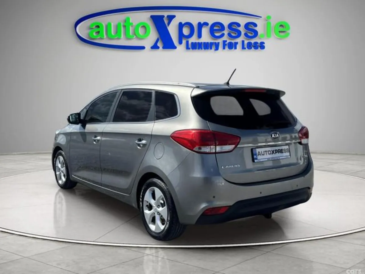 Kia Carens Estate, Diesel, 2014, Silver