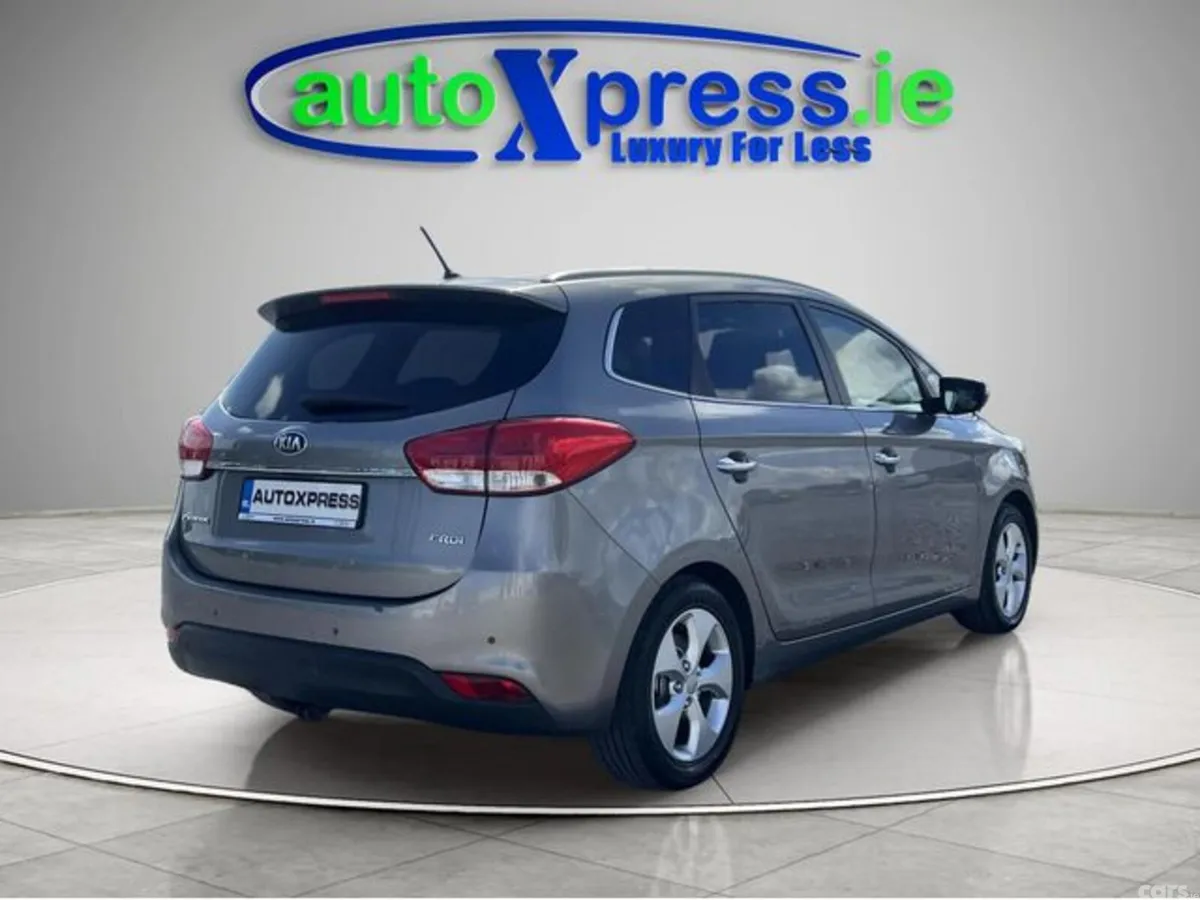 Kia Carens Estate, Diesel, 2014, Silver
