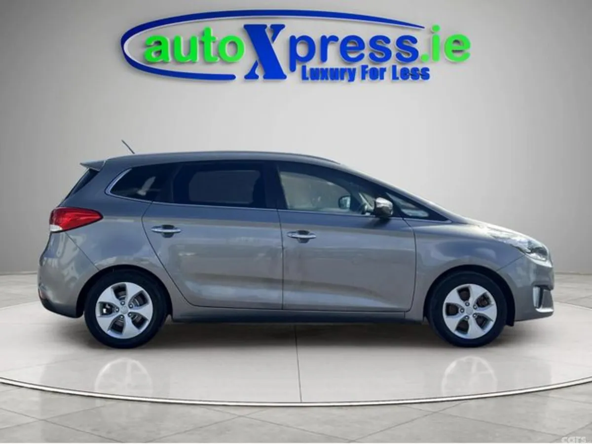 Kia Carens Estate, Diesel, 2014, Silver