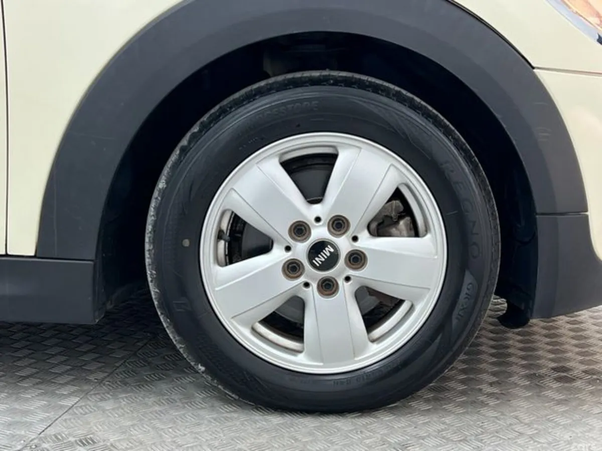 Mini Cooper Hatchback, Diesel, 2017, White