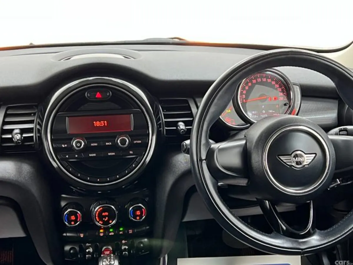 Mini Cooper Hatchback, Diesel, 2017, White