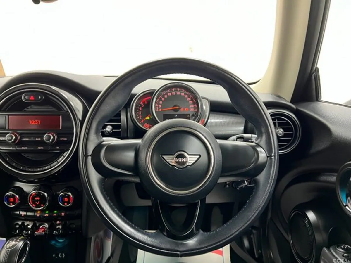 Mini Cooper Hatchback, Diesel, 2017, White