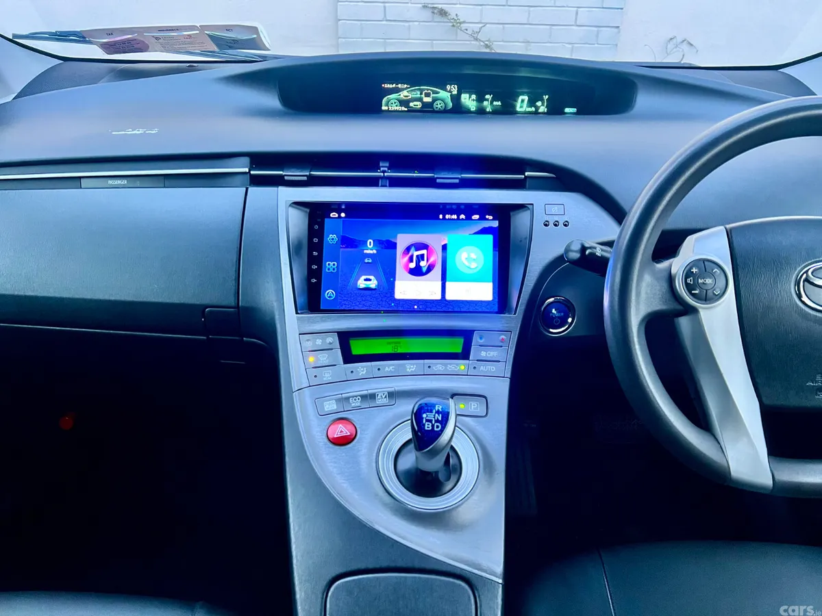 Toyota Prius Hatchback, Petrol Hybrid, 2015, White