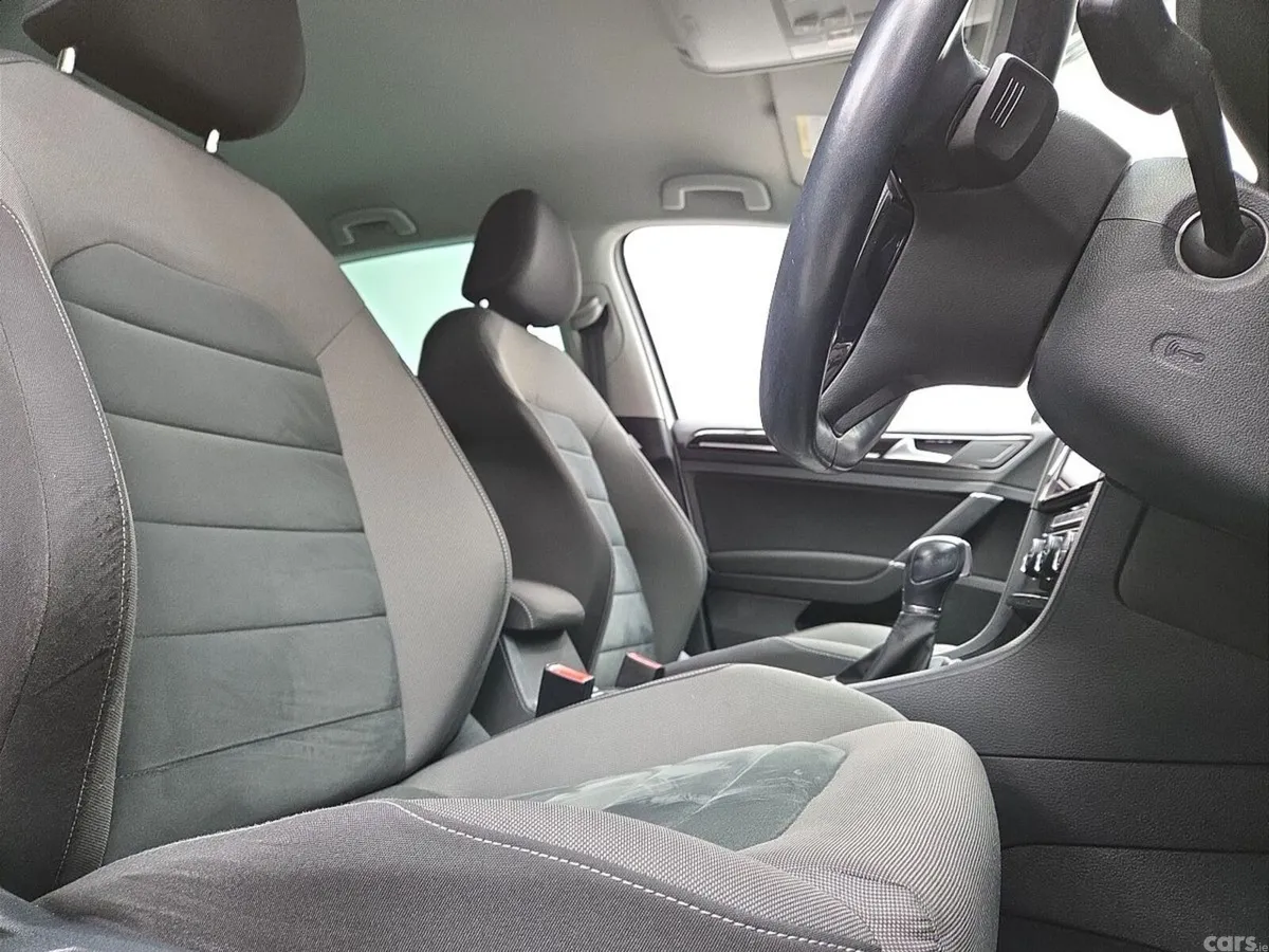 Volkswagen Golf Hatchback, Petrol, 2019, White