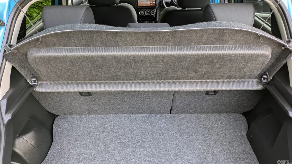 Suzuki Swift Hatchback, Petrol, 2017, Blue