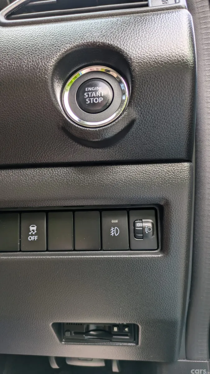 Suzuki Swift Hatchback, Petrol, 2017, Blue