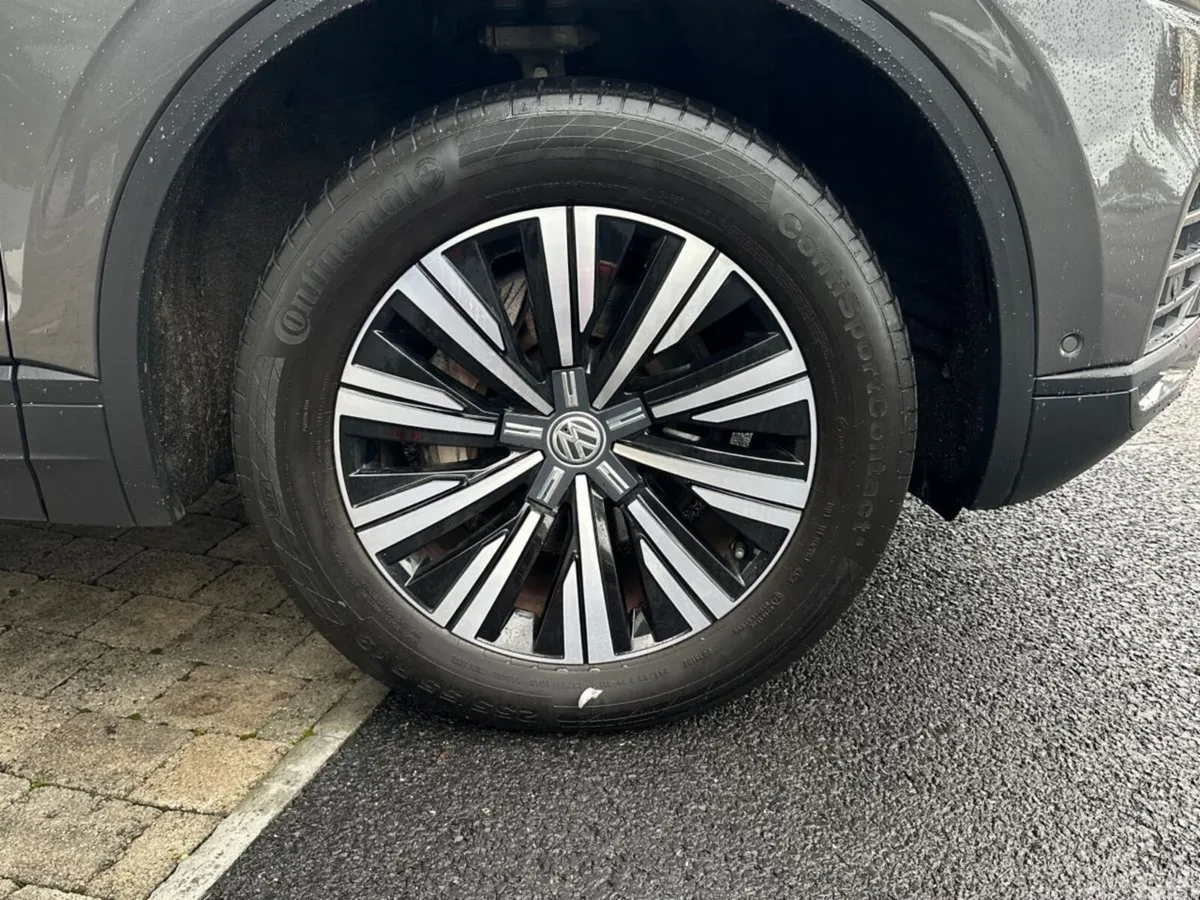 Volkswagen Touareg SUV, Diesel, 2019, Grey