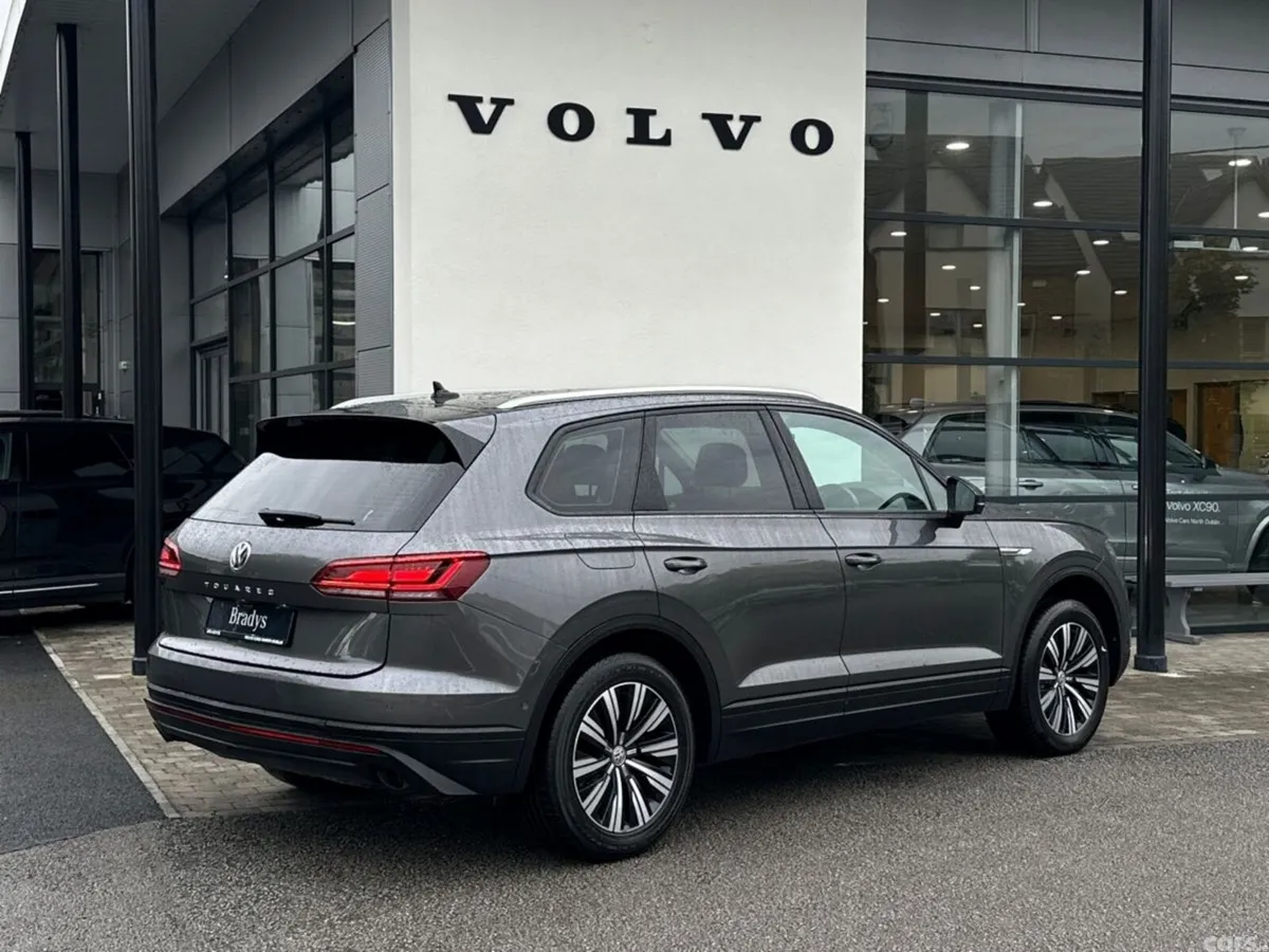 Volkswagen Touareg SUV, Diesel, 2019, Grey