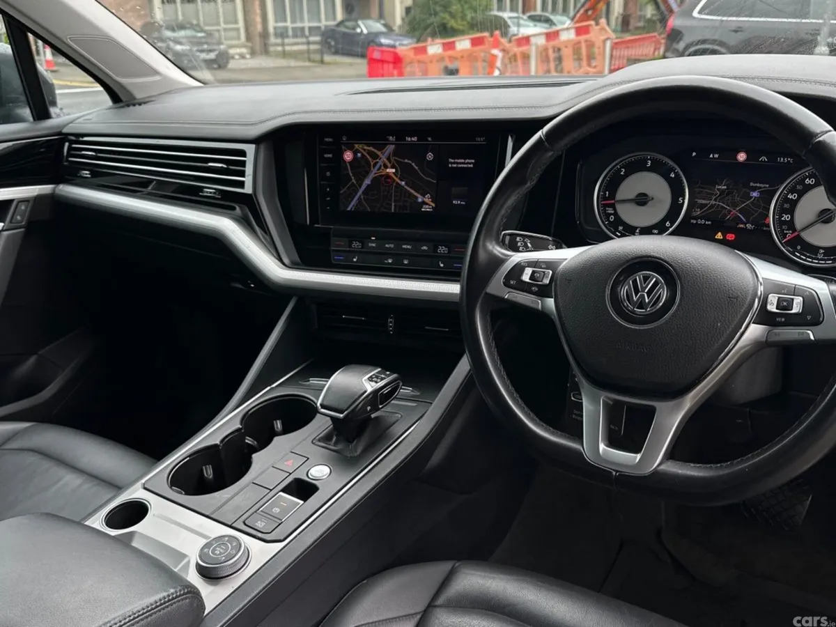 Volkswagen Touareg SUV, Diesel, 2019, Grey