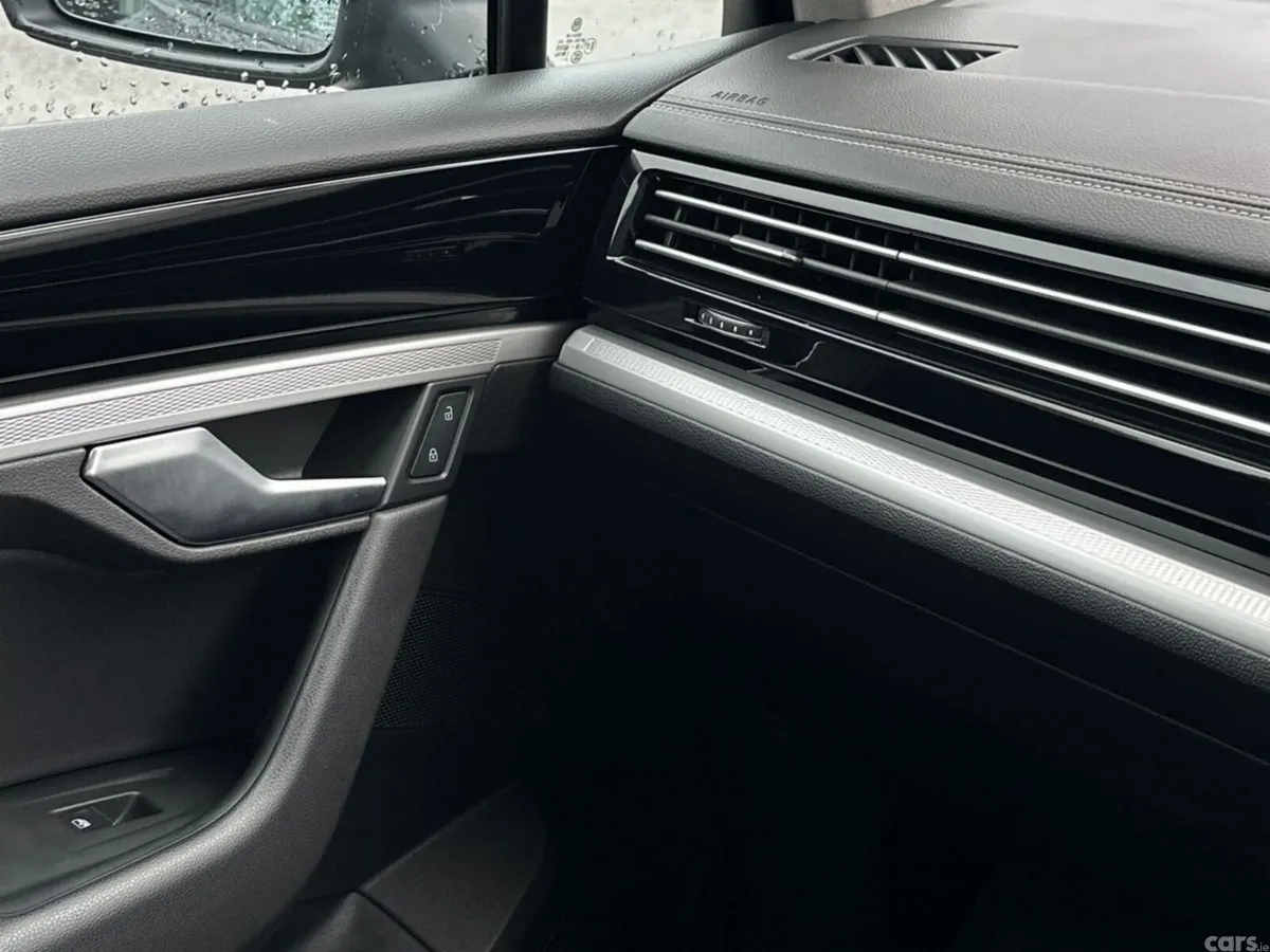 Volkswagen Touareg SUV, Diesel, 2019, Grey