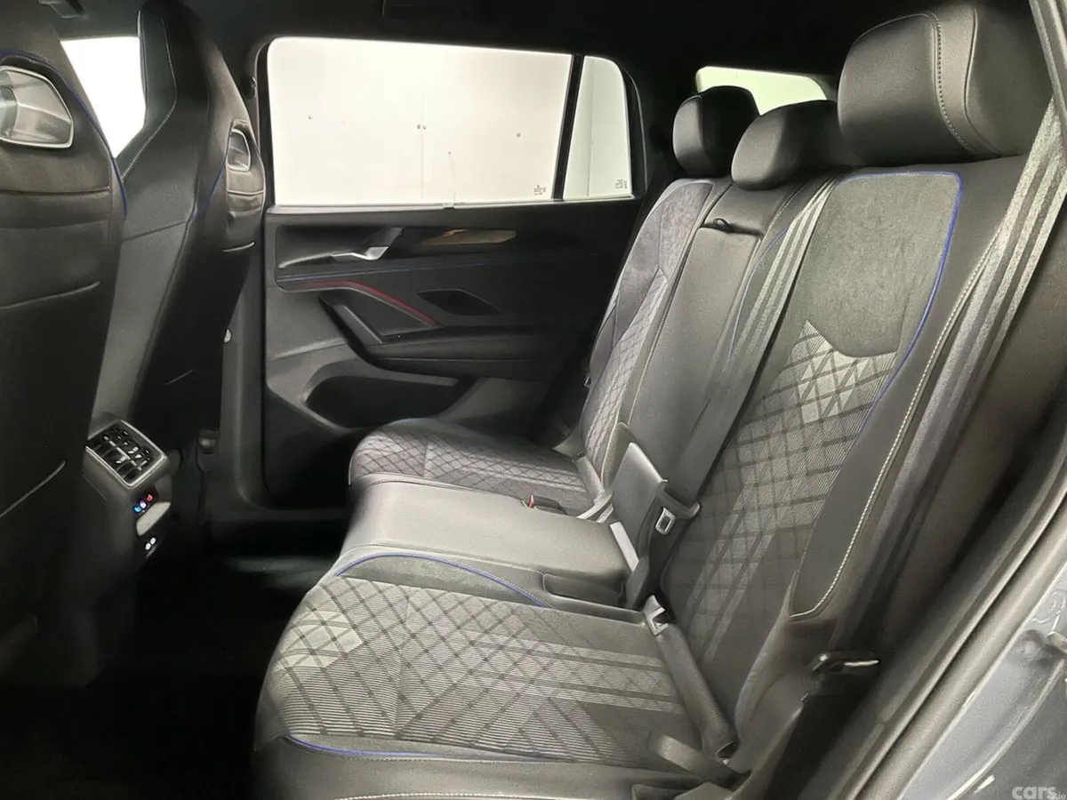 Volkswagen Tayron SUV, Petrol Plug-in Hybrid, 2025, Grey