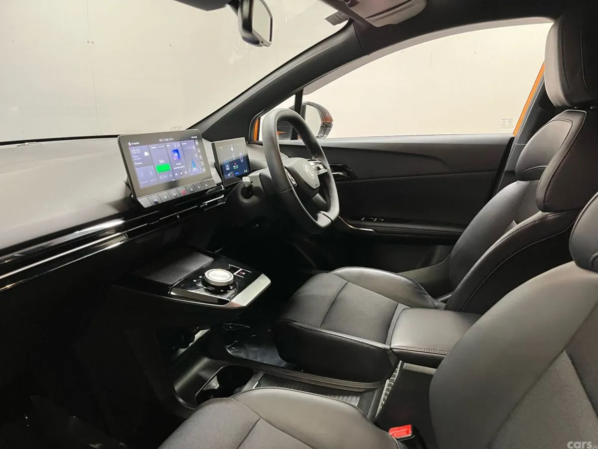 MG MG4 Hatchback, Electric, 2023, Orange