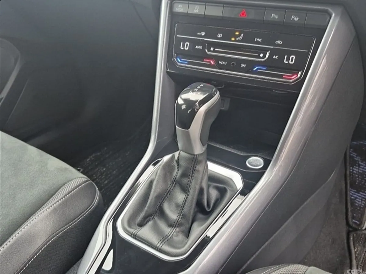 Volkswagen T-Roc SUV, Diesel, 2022, Blue