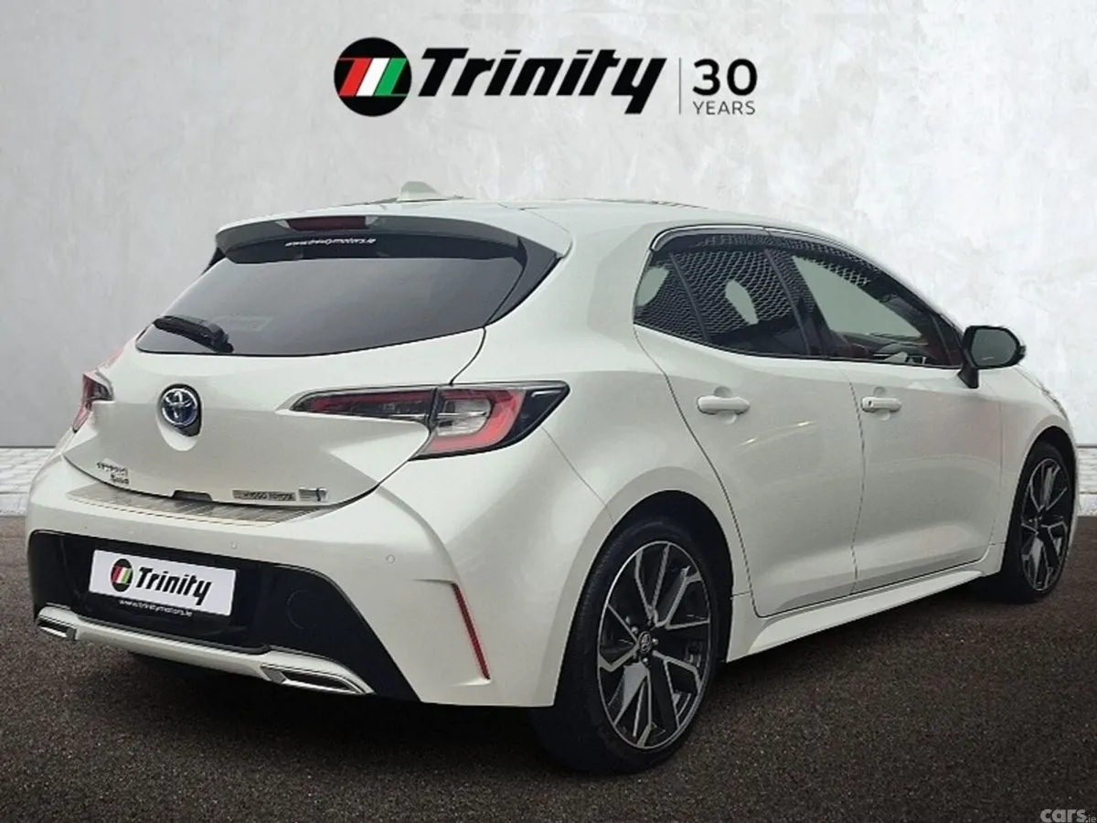 Toyota Corolla Hatchback, Petrol Hybrid, 2022, White